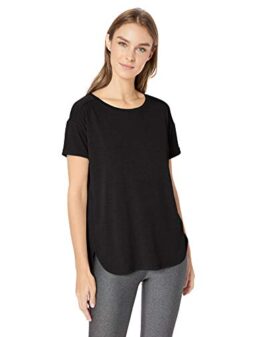 Amazon Essentials Women's Studio Relaxed-Fit Lightweight Crewneck T-Shirt